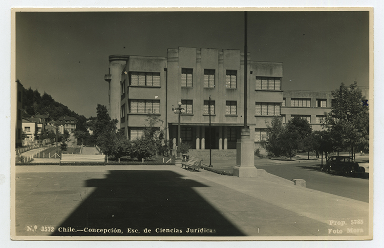 Escuela de Ciencias Jurídicas, Universidad de Concepción ~1940 - Archivo Histórico Concepción
