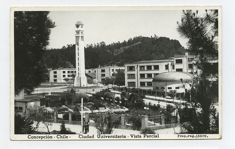 Campanil Universidad de Concepción 3 - Archivo Histórico Concepción