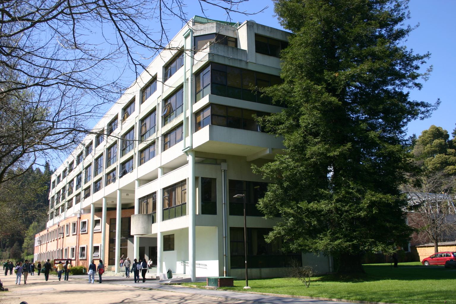 Facultad de Ciencias Físicas y Matemáticas